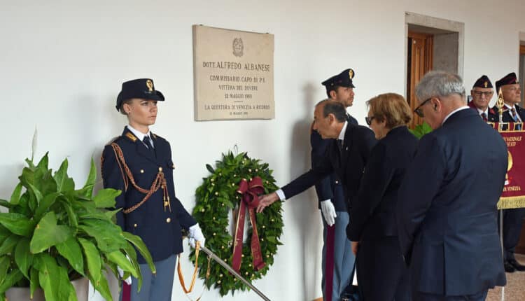 La polizia di stato di Venezia ricorda il Vice Questore Aggiunto Alfredo Albanese nel 44° anniversario dalla scomparsa