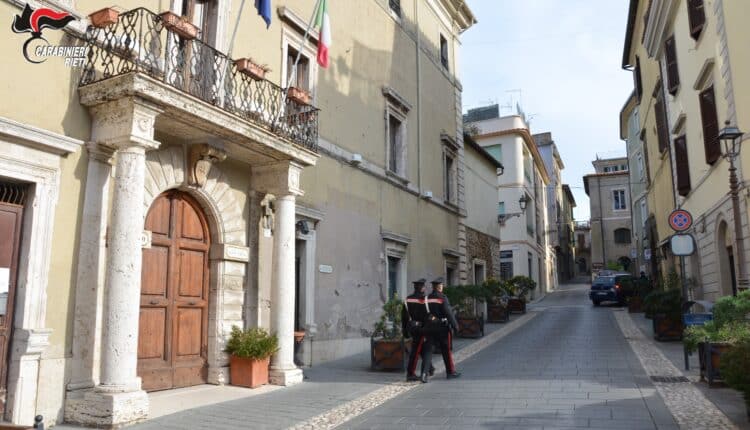 Magliano Sabina, truffa una donna mediante piattaforma "On Shop-Digital cash": denunciato giovane extracomunitario