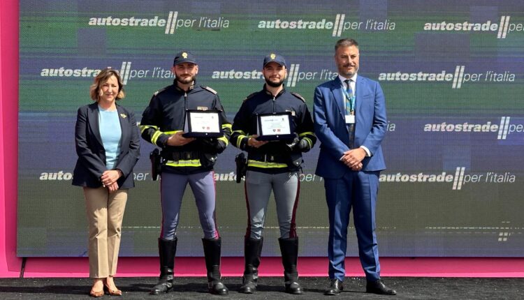 Riccione, premiati gli "Eroi della Sicurezza" di Autostrade per l'Italia e Polizia di Stato intervenuti a sostegno del territorio.
