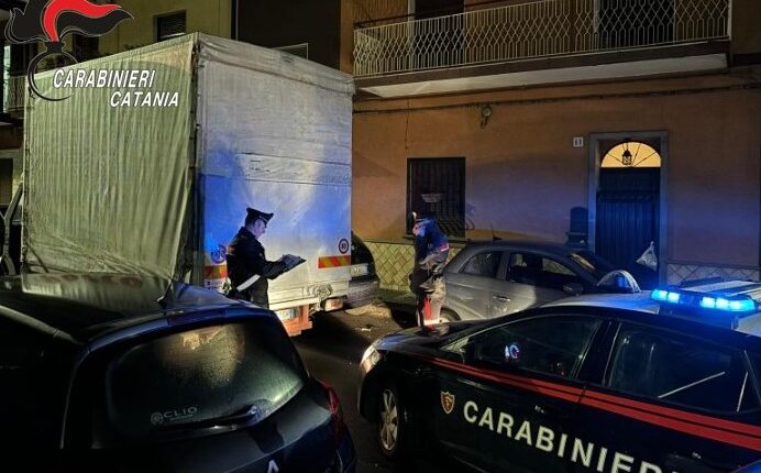 Catania, imprenditore denuncia il furto in atto di 3 camion della sua azienda: arrestato 28enne pluripregiudicato