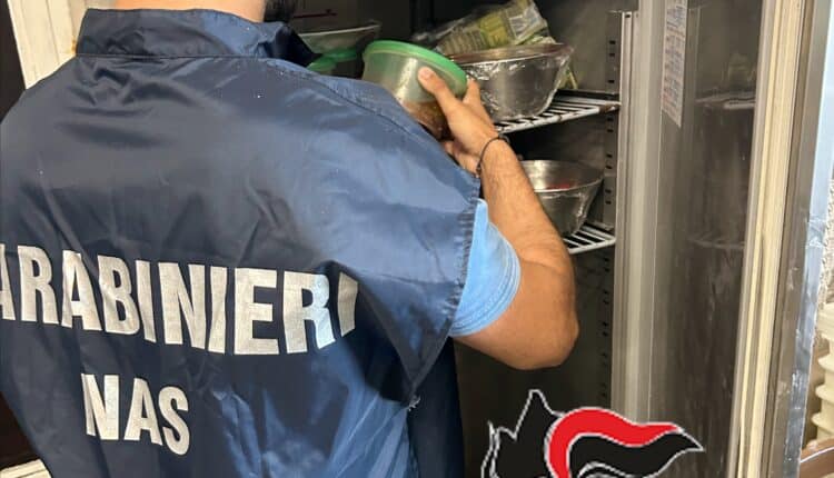Angri (SA), controlli del territorio: sospeso un ristorante per lavoro in nero e violazione della sicurezza alimentare