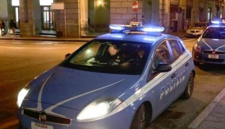 Genova: poliziotti liberi dal servizio arrestano due presunti rapinatori.