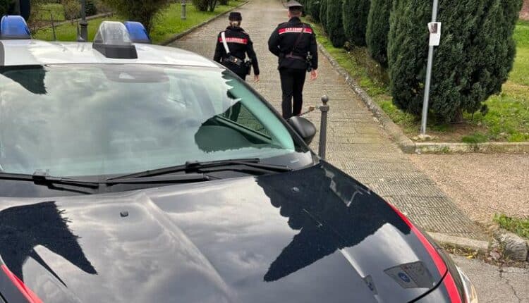 Porcari, sorpreso con un panetto di hashish: giovane arrestato dai Carabinieri