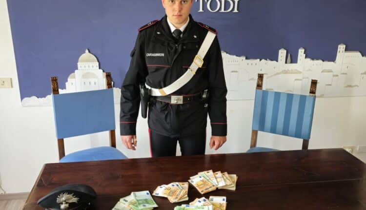 Todi, tentano di truffare un anziano. I carabinieri denunciano due persone