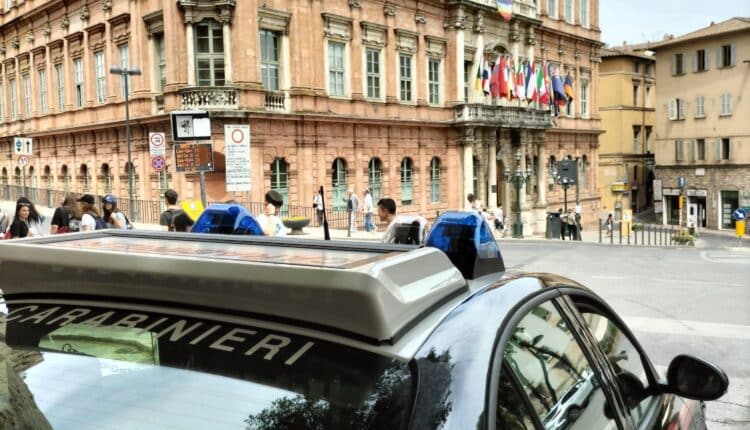 Perugia, sorpreso a spacciare: i Carabinieri arrestano un 29enne pregiudicato