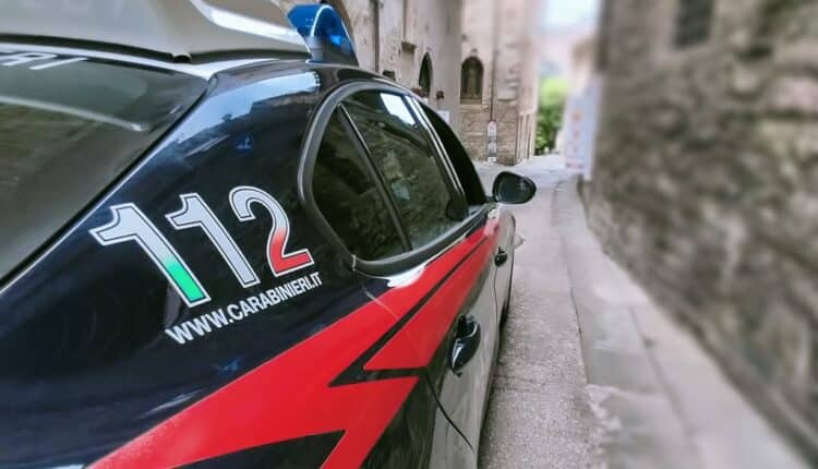 Perugia, i Carabinieri intervengono per una lite in famiglia: arrestato il responsabile che nascondeva 100 g di hashish