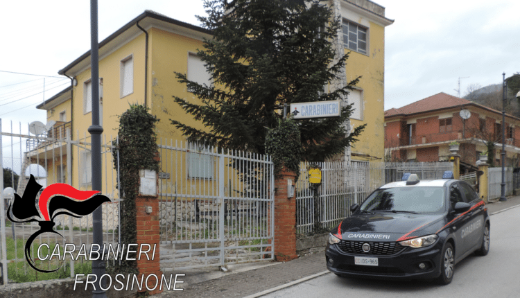 Broccostella, viola il divieto di avvicinamento: arrestato 23enne