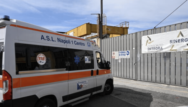 Incidente in un cantiere della metro a Napoli morto un operaio