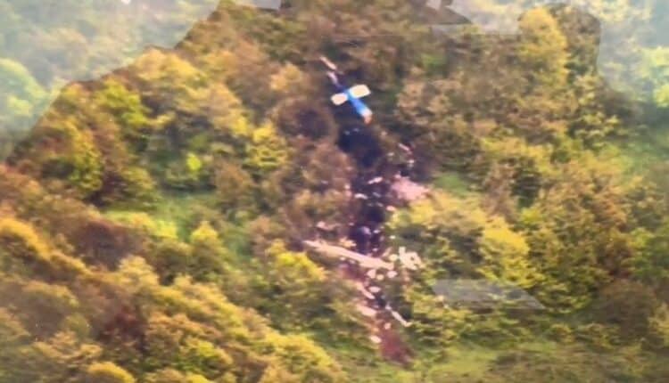 Iran, ritrovato l’elicottero del presidente Raisi. Tutti morti i passeggeri.