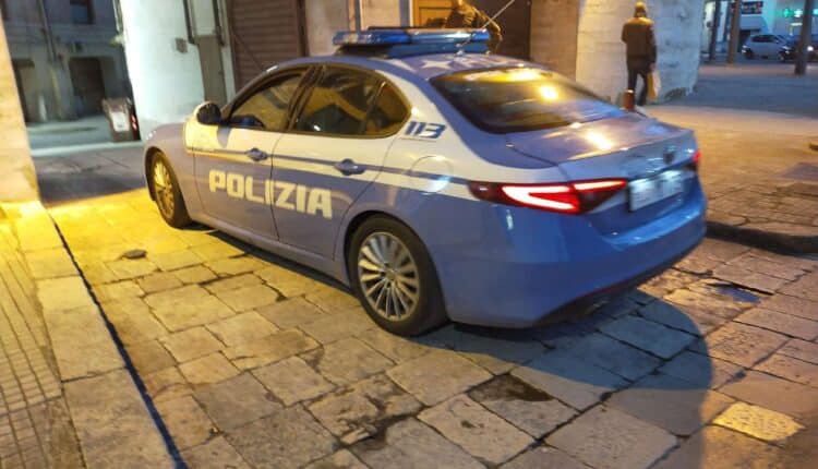 Lecce: la Polizia di Stato arresta un 25enne gambiano responsabile di diversi reati e irregolare sul territorio nazionale.