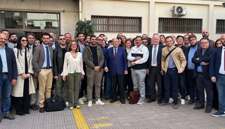 Regione Sicilia: assunti altri 106 funzionari del Ricambio generazionale, la firma del contratto e il 3 giugno l'entrata in servizio.