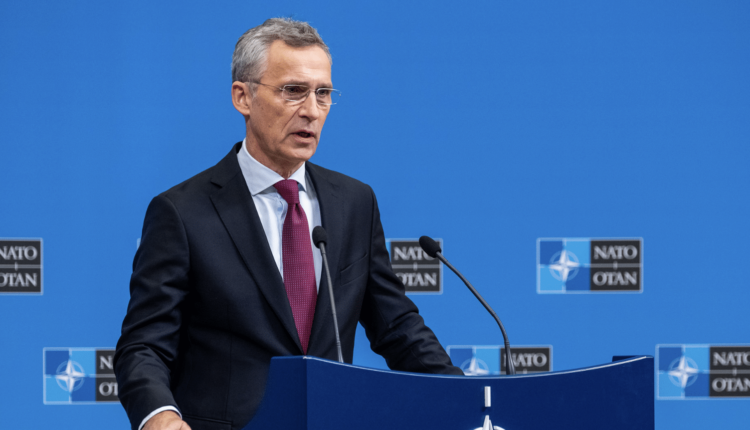 Ucraina, Stoltenberg Kiev può prevalere solo con un forte aiuto della Nato