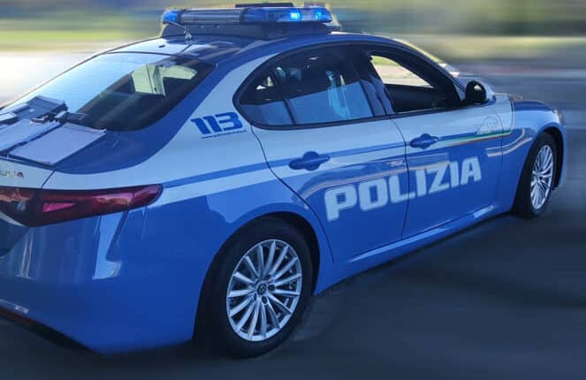 Genova, la Polizia sventa un tentativo di rapina ai danni di una donna: arrestato 30enne