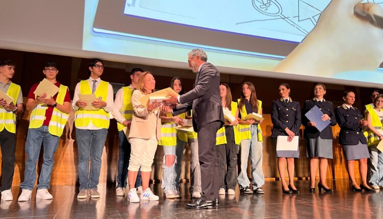 23^ edizione del concorso Icaro “Una mobilità sicura, innovativa e responsabile. Racconta come la immagini nel futuro”