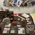 Livorno, controlli dei Carabinieri e Carabinieri Forestali: giovane tenta la "truffa dello specchietto", 27enne sorpreso con quasi un chilo di hashish