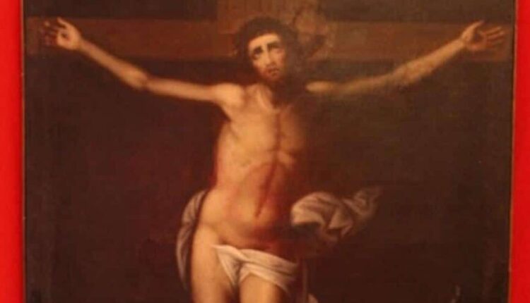 Cosenza, recuperato il "Cristo in croce" durante una fiera antiquariale