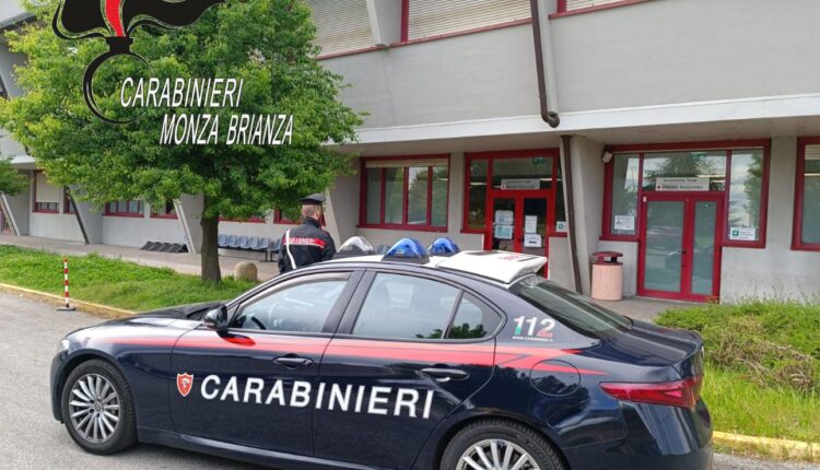 Carate Brianza, sorpreso rubare negli uffici della ditta da cui era stato licenziato: arrestato 39enne