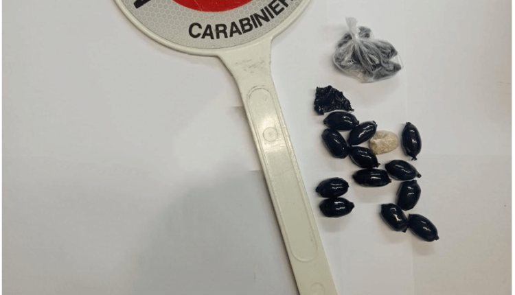 Apice, nascosti in un pacchetto di sigarette 18 g di eroina: arrestato pusher con precedenti