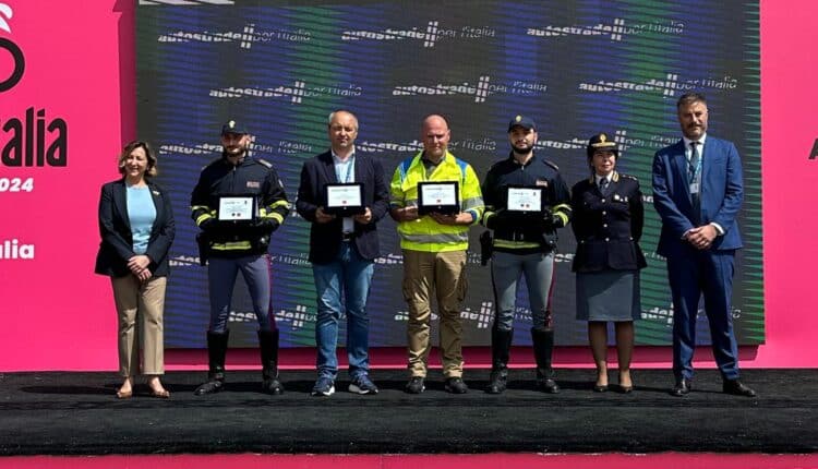 Riccione, premiati gli "Eroi della Sicurezza" di Autostrade per l'Italia e Polizia di Stato intervenuti a sostegno del territorio.