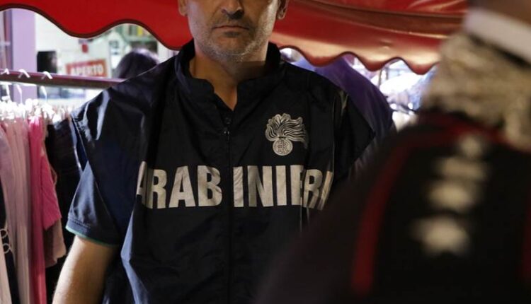 Casaluce, tenta di estorcere soldi alla vicina minacciandola di morte: 39enne arrestato dai Carabinieri