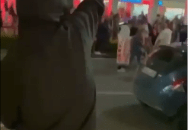 Mantova, fanno esplodere 9 colpi con una pistola scacciacani durante i festeggiamenti: denunciati due giovani