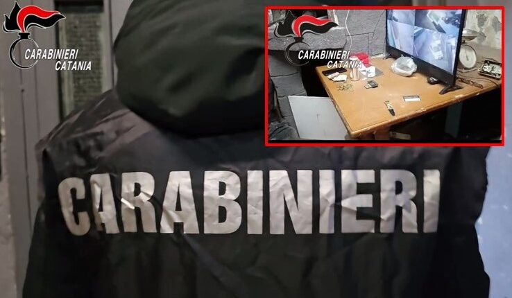 Catania: allestiscono un minimarket della droga nel quartiere San Giorgio, 2 arrestati