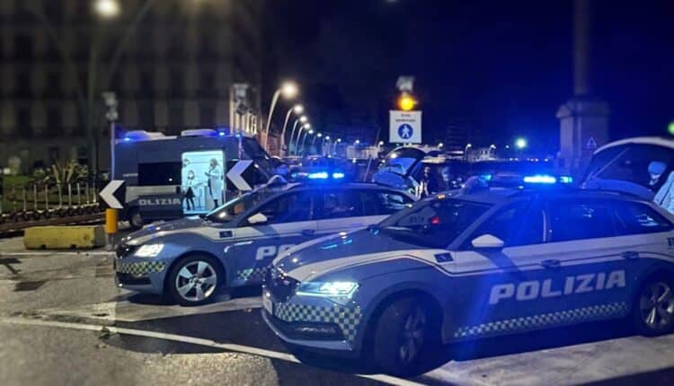 Napoli, aggredisce gli agenti durante un controllo: arrestato 46enne