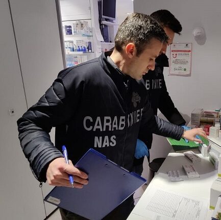 Cremona, vendeva online farmaci ad effetto stupefacente: arrestato 22enne