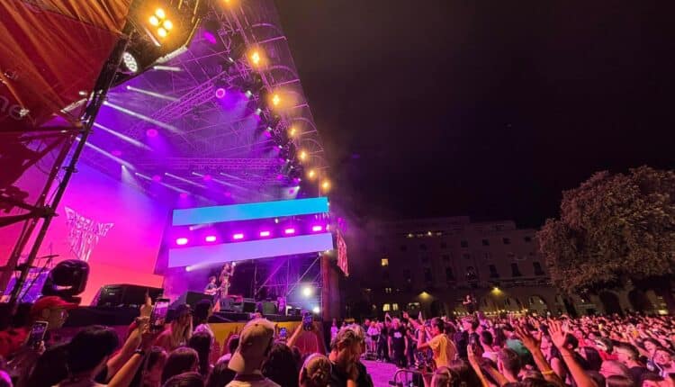 Genova, 105 Summer Festival, oltre 40mila persone in Piazza della Vittoria