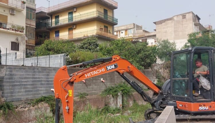 Catania, il Comune avvia per la prima volta i lavori di prevenzione incendi in 96 siti