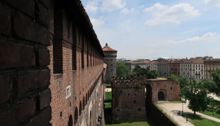 Milano, al Castello Sforzesco da oggi si potrà salire sulle Merlate Panoramiche