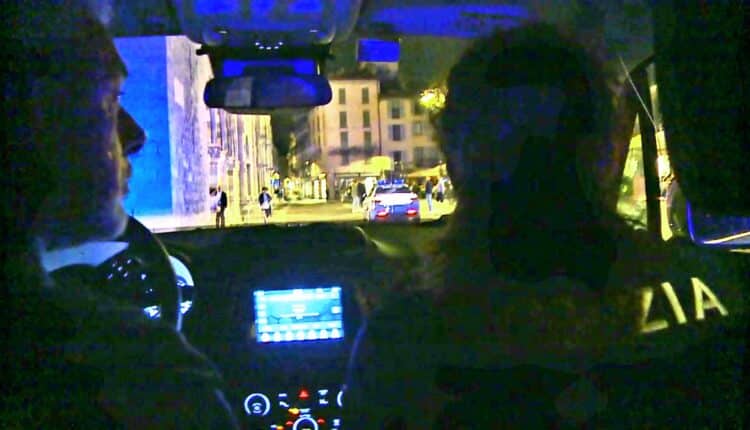 Como: arrestato per tentato furto aggravato 35enne, già noto alle Forze dell'Ordine.
