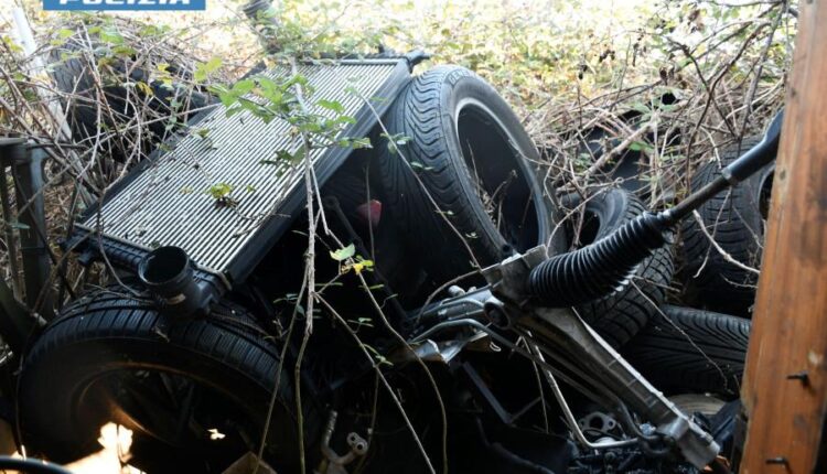 Pordenone, apre un'autofficina abusiva in casa: denunciato il proprietario