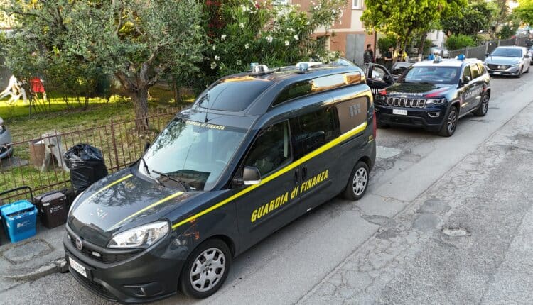 Operazione antidroga in tutta Europa: 16 persone parte di una banda criminale arrestate