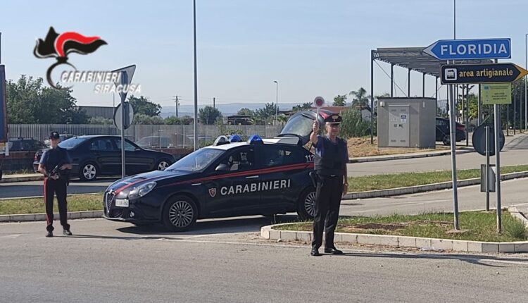 Floridia: è ai domiciliari per spaccio di stupefacenti ma continua a spacciare, arrestato dai Carabinieri.