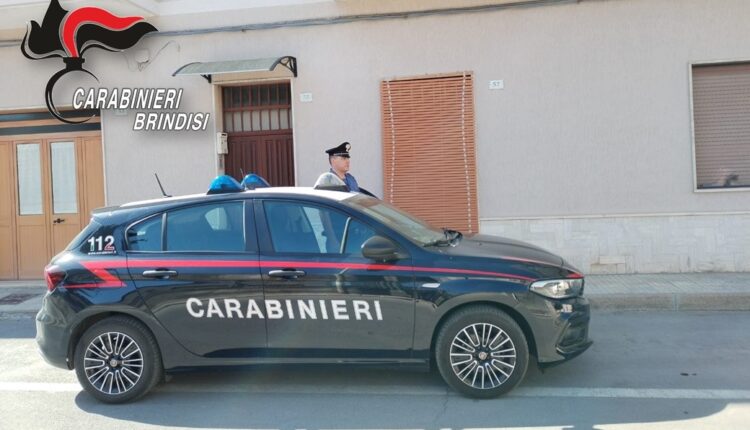 Latiano, aggredita selvaggiamente in casa dal marito: arrestato 41enne