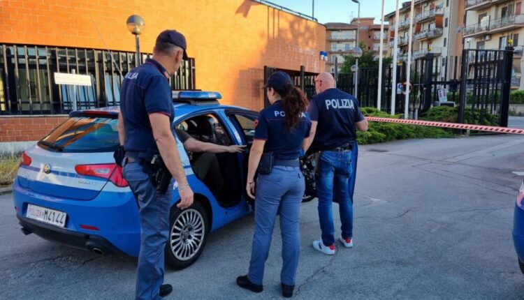 Frosinone: esponente della malavita albanese accompagnato alla frontiera.