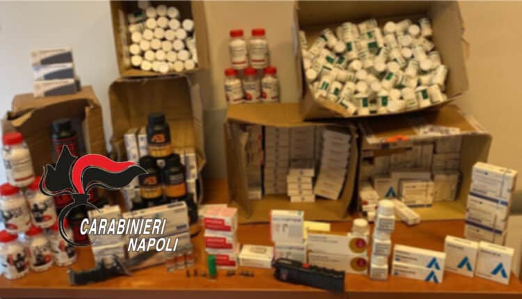 Napoli: farmaci dopanti, proiettili, fucile e contanti, curioso mix nel sequestro dei Carabinieri. 