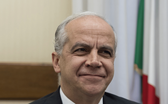 Piantedosi vola in Marocco Potenziare rimpatri volontari