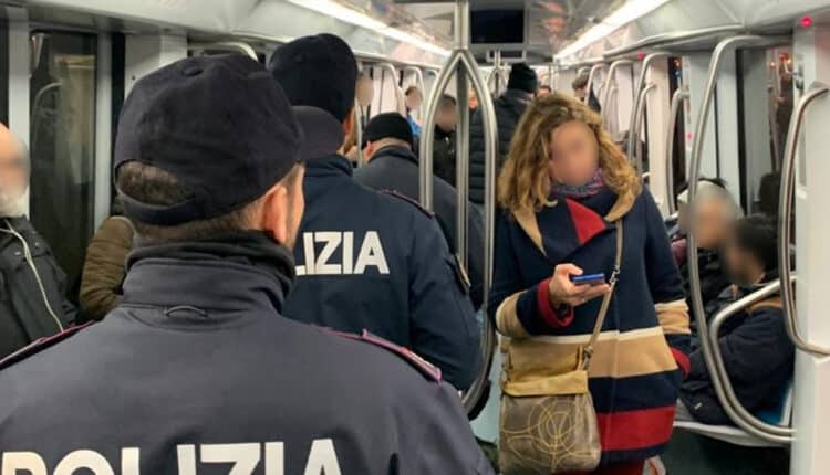 Roma, furti in metro: arrestate 5 persone
