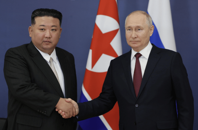 Putin da Kim Jong-un Combattiamo contro decenni di imperialismo Usa