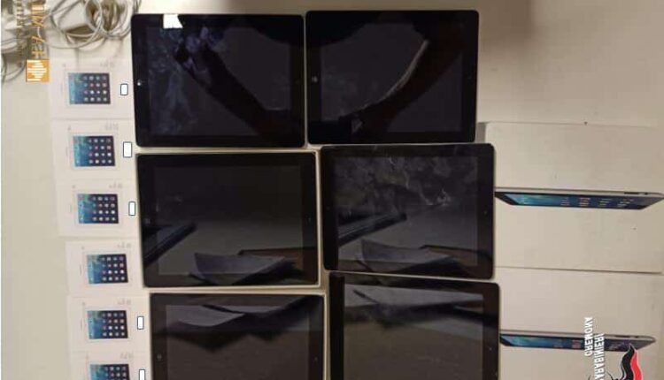 Cremona, ritrovati in una soffitta i sei tablet rubati in una scuola a Codogno