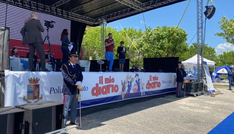 Civitanova Marche, la Polizia di Stato ha presentato l'agenda scolastica "Il Mio Diario" 2024/2025