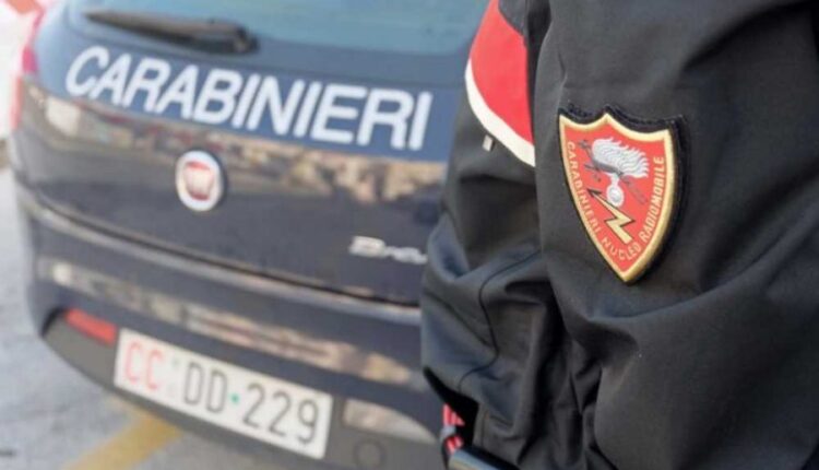 Varcaturo (NA): "Portatemi in carcere!". Carabinieri arrestano 28enne
