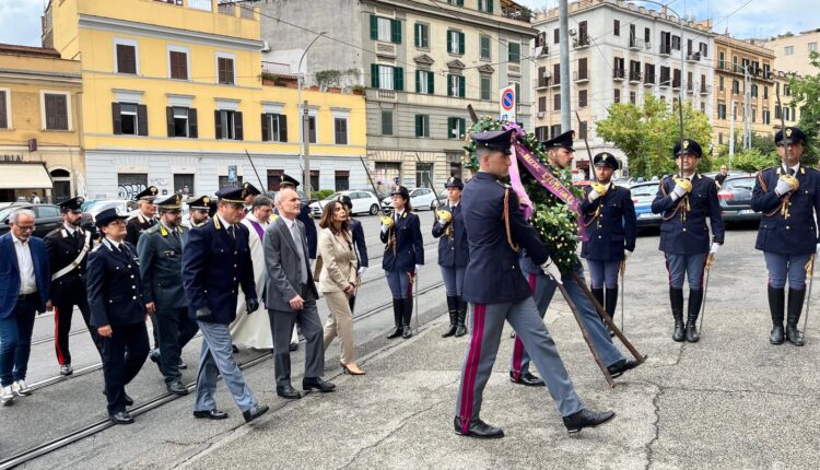 Roma, una cerimonia in ricordo dell'Agente della Polizia di Stato Antonio Galluzzo, vittima di un commando terrorista