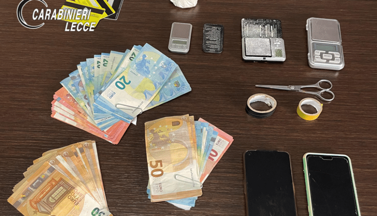 Seclì, nascondeva droga in una scatola di scarpe: arrestato 40enne