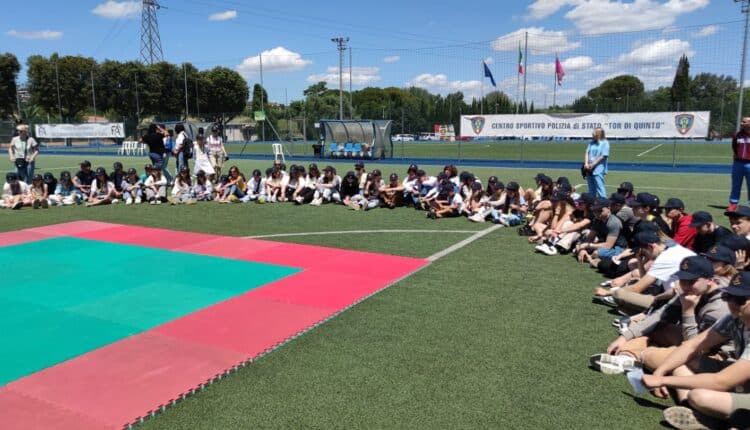 La Polizia di Stato insieme ai bambini ucraini, figli dei poliziotti deceduti nel conflitto bellico