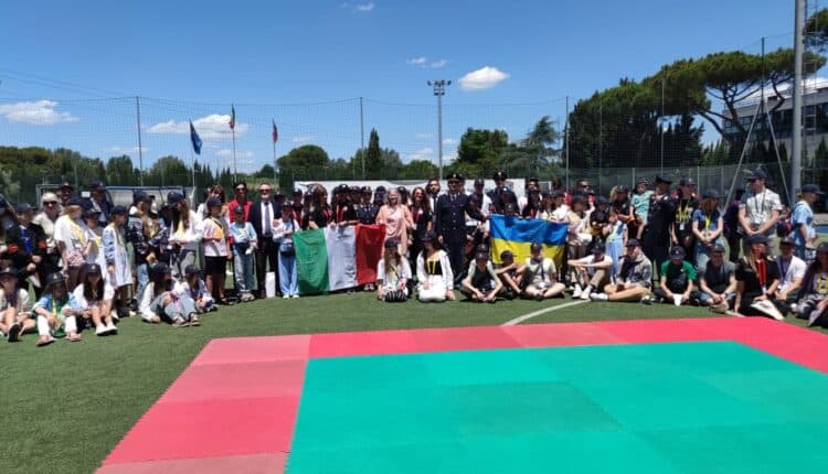 La Polizia di Stato insieme ai bambini ucraini, figli dei poliziotti deceduti nel conflitto bellico