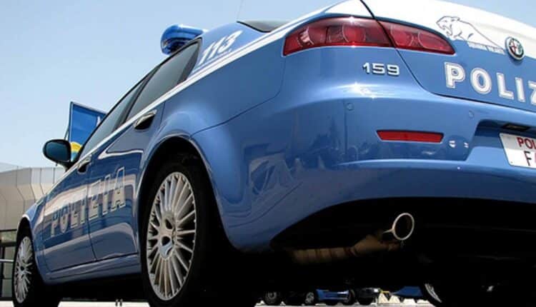 Roma, molesta e palpeggia in strada una bambina di 11 anni: arrestato 69enne per violenza sessuale