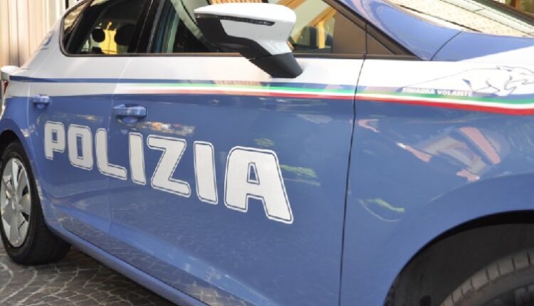 Rimini, ruba una bici elettrica a un "rider": denunciato un cittadino straniero